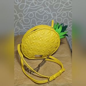 Kate Spade Wing It Pineapple Purse EUC